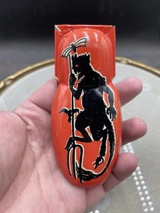 Vintage Halloween 1950’s Kirchhof Tin Litho Devil Satan 4” Clicker Noise Maker - Bild 1 von 3