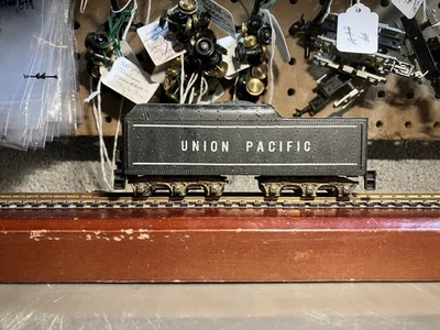 Chasis de licitación de larga distancia y tornillos originales TYCO Mantua HO Foto 1 de 4