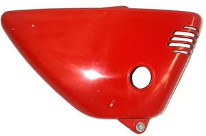 1970 1971 1972 SUZUKI TS90 TS 90 HONCHO RIGHT SIDE OIL TANK COVER OEM VTG - Picture 1 of 8