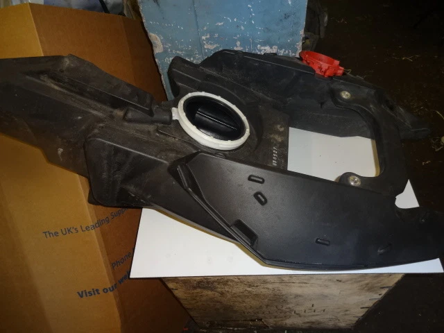 BMW F 800 GS 2008 2009 2010 2011 2012 2013: TANQUE DE GASOLINA: USADO  Foto 1 de 1