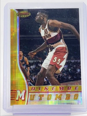 DIKEMBE MUTOMBO 1996-97 BOWMAN'S BEST BASKETBALL REFRACTOR ATÓMICO Q3562 Foto 1 de 2