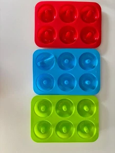  Walfos 3pcs Mini Non-Stick Silicone Donut Pan Mold Baking Tray Set~ New~ - Picture 1 of 3