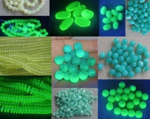 Tschechische Glas Schwarzlicht Leuchtperlen WÄHLEN Farbe Form wie Vaseline Glasperlen - Bild 1 von 16