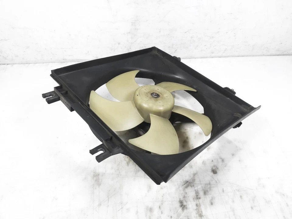 Subaru Outback 2008-2014 condensador CA ventilador motor y cubierta 73310Ag04a Foto 1 de 4