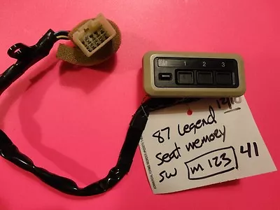 ACURA LEGEND Drivers Seat MEMORY CONTROL SWITCH 1986-1990,1987,1988,1989,  86-90 - Image 1 of 2