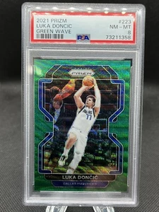 Luka Doncic 2021 Panini Prizm Green Wave Prizm 223 PSA 8 Dallas Mavericks - Bild 1 von 2