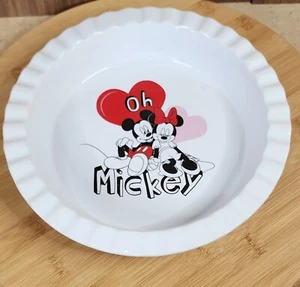 Disney Mickey Mouse Hearts Ceramic Pie Pan Dish Bowl Red Pink Valentines Day NEW - Picture 1 of 1