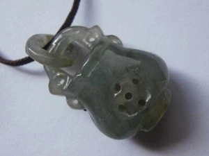 Jadeit Jade Edelstein zart geschnitzt Export asiatischer Korb Halskette Anhänger 1" - Bild 1 von 5