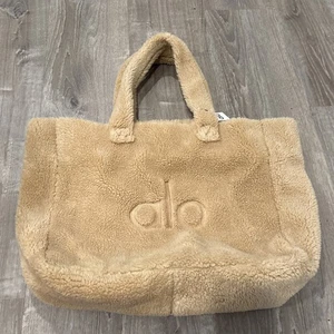 Alo Yoga Foxy Sherpa Tasche Camel Handtasche Sporttasche Neu mit Etikett - Bild 1 von 3