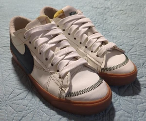 Nike Blazer Low 77 Jumbo WNTR Sail Pro Green Gum Men's Sz 9.5 DR9865-101 - Picture 1 of 14