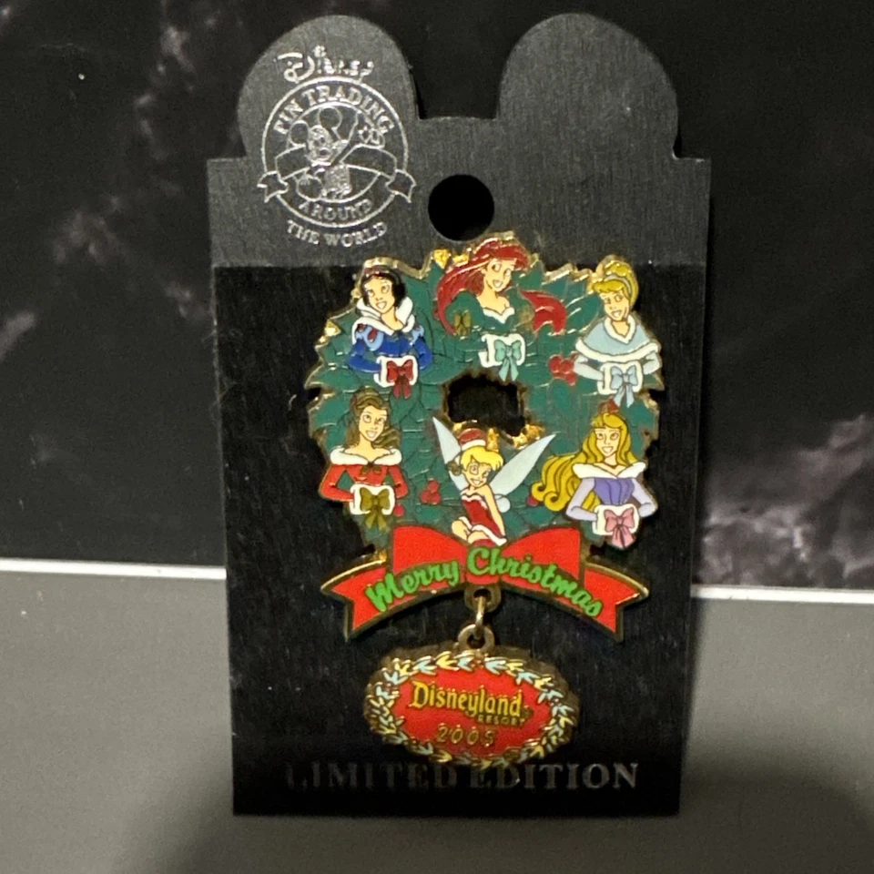 DLR - Corona de vacaciones 2005 - Princesa - Feliz Navidad Disney Pin 42907 Foto 1 de 3