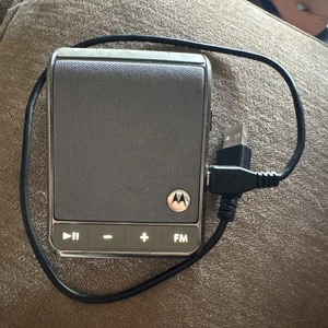 Motorola Roadster TZ710 Bluetooth In-Car Speakerphone FM Tested GC - Photo 1 sur 3