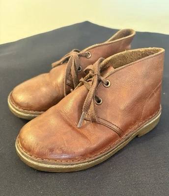 Clarks Desert Boot TD Boys Kids Chestnut Brown Leather size 9 - Image 1 of 4