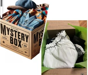 MYSTERY BOX WOMENS “sz M” CLOTHING 10 PIECE BUNDLE FOR RESALE Or SELF MB2 - Picture 1 of 2