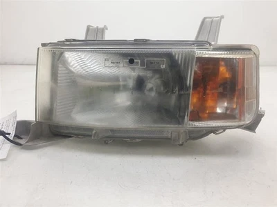 04-06 SCION XB 1.5L FWD AT DRIVER SIDE FRONT HEADLIGHT ASSEMBLY  - Image 1 of 4