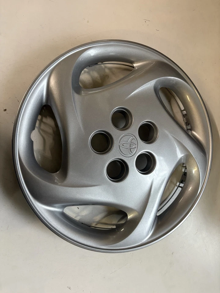 Tapacubos cubierta rueda Toyota Celica 1996-1998 14" OEM 42602-20110 61085 Foto 1 de 4