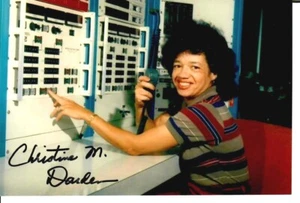 "NASA Aeronautical Engineer" Dr Christine Darden signiertes 4x6 Farbfoto - Bild 1 von 1