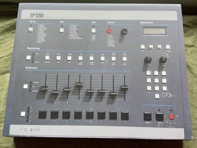 J Dilla-The King Of Beats/Ma Dukes Collector’s Edition E-mu SP 1200 Box Set - Bild 1 von 4