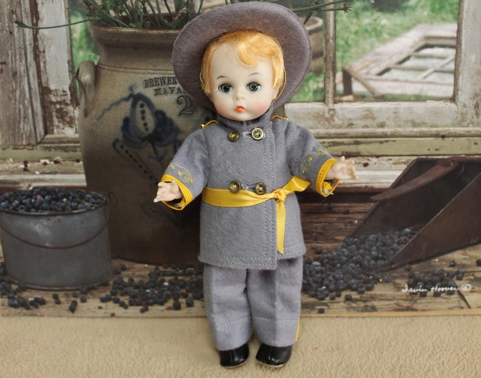 Muñeca de colección ASHLEY BKW serie Scarlett Madame Alexander kins Foto 1 de 4