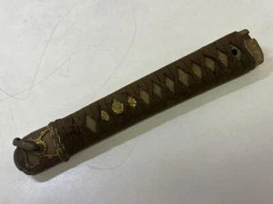 Mango de espada, armadura, decoración metálica, con ojal, antiguo ejército japonés usado - Imagen 1 de 7