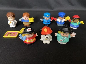 ¡Chef, bombero, guardia de cruce, médico y más Fisher Price Little People! - Imagen 1 de 5