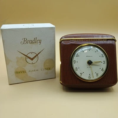 Vintage Bradley Travel Alarm Clock No. 4995 – Glow Hands Brown Leatherette Case - Image 1 of 4