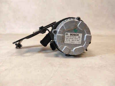  AUDI A3 8P VW GOLF 7 2012 ADDITIONAL COOLANT PUMP 5Q0121599L, 5Q0121599AG - Image 1 of 4