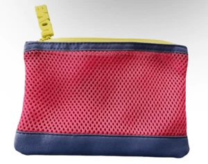 Bolso glamuroso maquillaje IPSY Love - Imagen 1 de 3