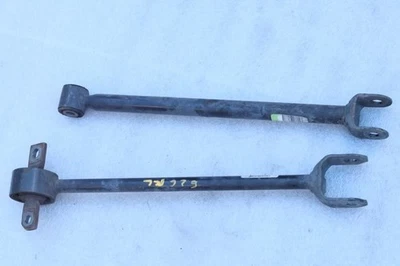 Braços de controle inferiores traseiros 2012 TOYOTA CAMRY HYBRID LADO ESQUERDO DO MOTORISTA - Imagem 1 de 4