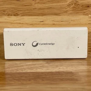 Sony Cycle Energy CP-V3 White USB 2800mAh Capacity Portable Universal Power Bank - Picture 1 of 3
