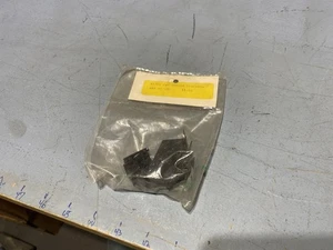 ¡Nuevo! Soportes de cubierta de ventilador Ford Mustang 1965-1966 para cubierta de radiador de 2 filas y 2 núcleos - Imagen 1 de 6