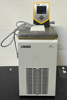 Baño de agua Lauda-Brinkmann ECO RE 1225 G LCK 1921 con termostato dorado ECO Foto 1 de 4