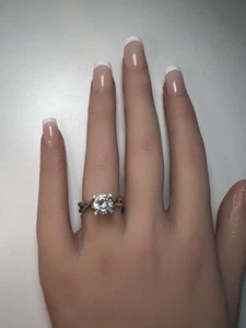 Anillo de compromiso de diamantes de plata creado por A Jaffe Lab - Imagen 1 de 5
