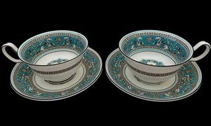 Pair Wedgwood FLORENTINE Turquoise Cups And Saucers EXC - Picture 1 of 6