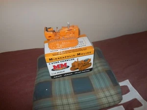 Minneapolis Moline 2 star crawler tractor 1:16 Read Description Below!! - Picture 1 of 3