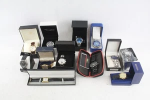 12 montres-bracelets homme quartz avec boîtes d'origine Inc Bosch Slazenger NON TESTÉES - Photo 1/7