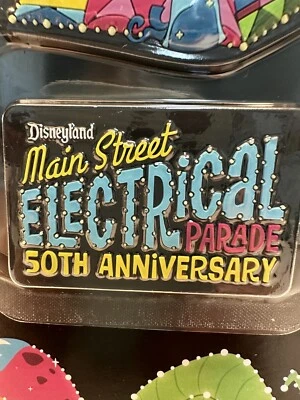 Juego de 8 imanes Disney MAIN STREET ELECTRIC PARADE BRILLA EN LA OSCURIDAD 50 aniversario Foto 1 de 4