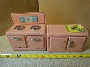 Vintage tin toy dollhouse pink kitchen appliance set. Range stove oven, sink. - Picture 1 of 8