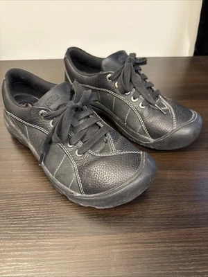 Keen Black Hiking Shoe Women’s  8/38.5 - Image 1 of 4