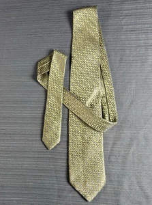 Charvet Place Men’s Tie 100% Silk Made In France Geometric Pattern 58” - Picture 1 of 3