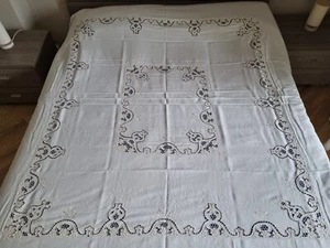 Copriletto puro lino ricamato a mano intaglio e punto pieno in filo seta - Picture 1 of 23