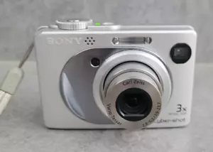 Sony Cybershot DSC-W1 - Photo 1/8