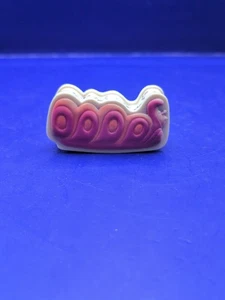 Disneyland Alicia en el País de las Maravillas Olszewski Oruga Pokitpal RARO Envío Gratuito - Imagen 1 de 10