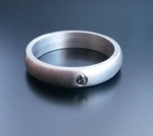 Tantal Ring Gr.  16,6 mm (52) echter schwarzer Diamant Ehering Verlobung - Picture 1 of 3
