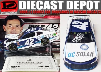 Autografiado Kyle Larson 2018 Darlington DC Solar 1/24 Acción Foto 1 de 4