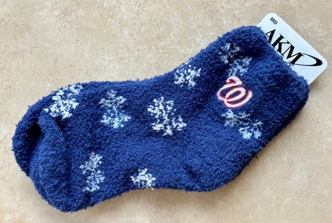 NWT Washington Nationals MLB Soft Fuzzy Slipper Socks Size Medium Navy Blue Cover