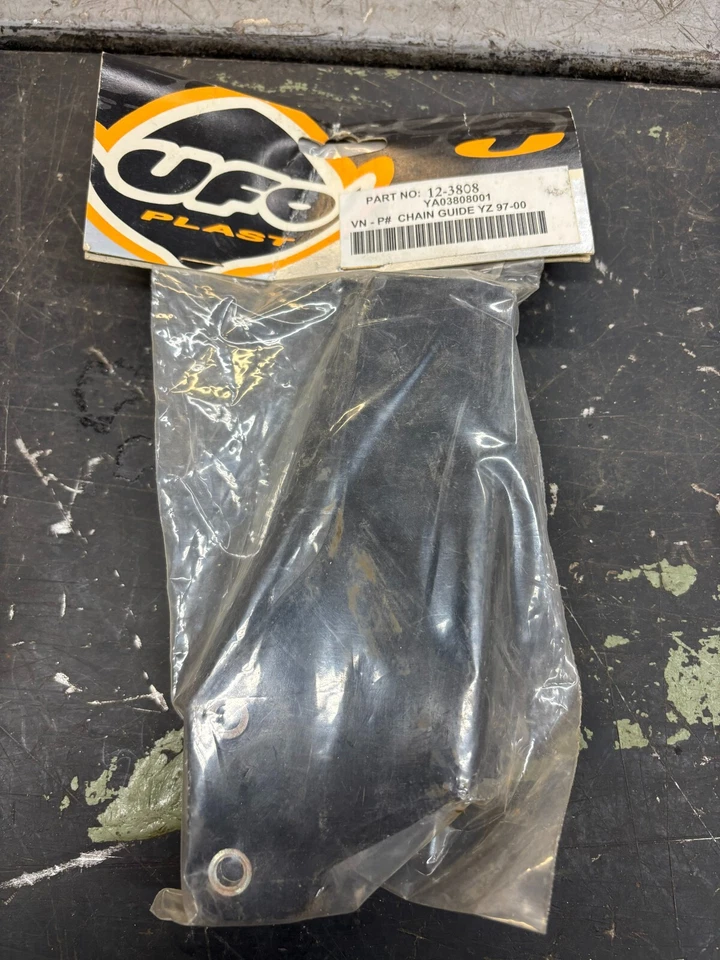 Chain Guide - For Yamaha YZ125/250 YZ250F/400F/426F/450F Black YA03808001 RW7149 - Image 1 of 2