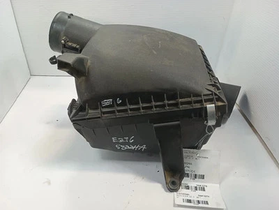 2007-2019 Toyota Tundra, Sequoia Air Cleaner Without Hydrocarbon Filter OEM Foto 1 de 4