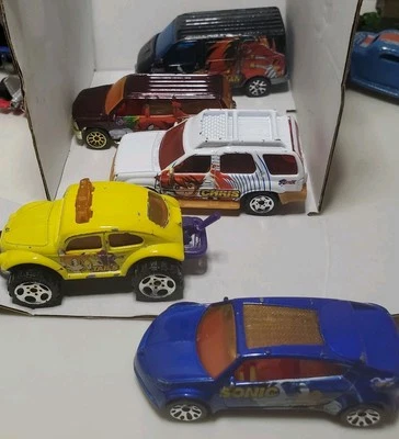 2004 SONIC X Matchbox 5-Car Set Piranha, Beetle, Xterra, Suburban, Van LOOSE VTG - Image 1 of 4