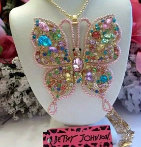 BETSEY JOHNSON LARGE PINK CRYSTAL & RHINESTONE INLAY BUTTERFLY PENDANT NECKLACE - Picture 1 of 6